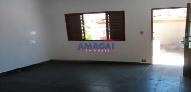 Casa Comercial para alugar, 80m² no Centro, Jacareí