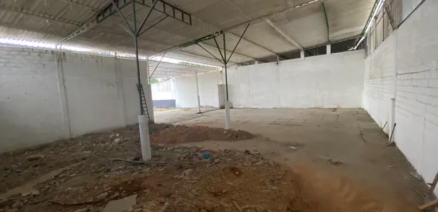 Galpão / Depósito / Armazém à venda, 2000m² no Vigário Geral, Rio de Janeiro