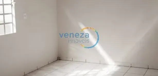 Casa com 3 Quartos para alugar, 160m² no Alpes, Londrina