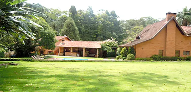 Casa de Condomínio com 7 Quartos para venda ou aluguel, 1200m² no Chácara Granja Velha, Carapicuíba