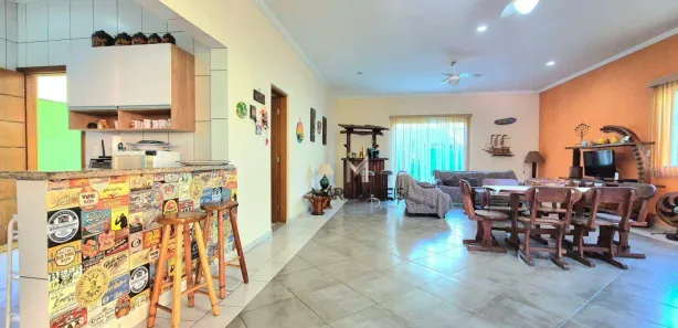 Casa de Condomínio com 4 Quartos para alugar, 210m² no Balneário Praia do Pernambuco, Guarujá