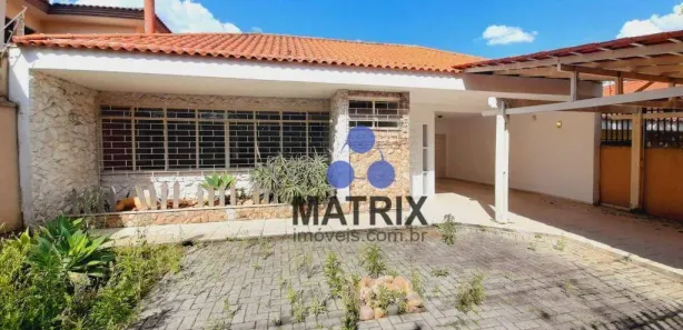 Casa com 3 Quartos para alugar, 244m² no Jardim Social, Curitiba