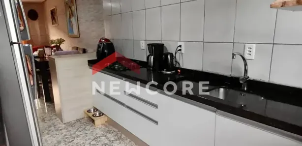 Sobrado com 3 Quartos à venda, 106m² no Niterói, Canoas