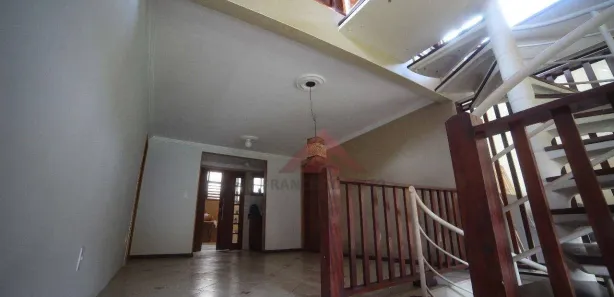 Casa de Condomínio com 7 Quartos à venda, 412m² no Baldeador, Niterói