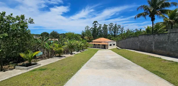 Fazenda / Sítio / Chácara com 3 Quartos à venda, 90m² no Bonsucesso (Bacaxá), Saquarema