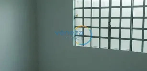 Casa com 3 Quartos para alugar, 160m² no Alpes, Londrina