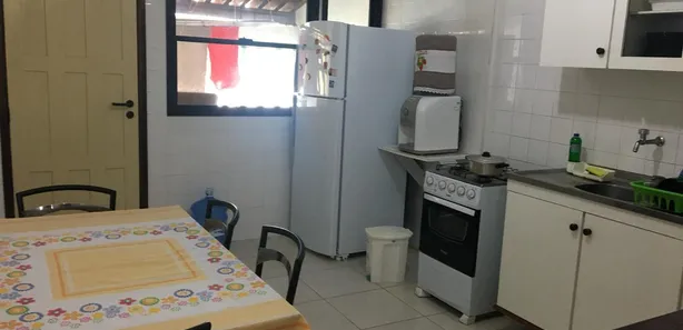 Casa de Condomínio com 2 Quartos à venda, 90m² no Guarajuba (Monte Gordo), Camaçari