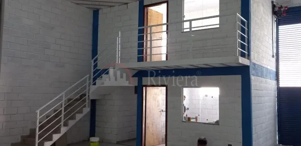Galpão / Depósito / Armazém à venda, 250m² no Varadouro, São Sebastião