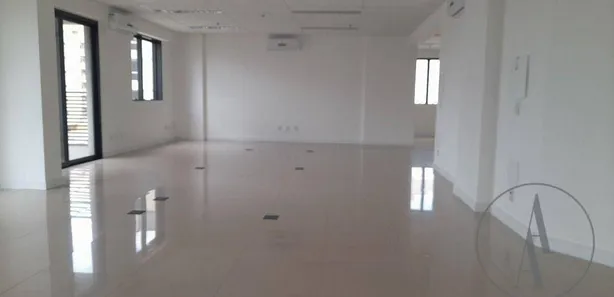 Andar / Laje corporativa para alugar, 336m² no Parque Campolim, Sorocaba