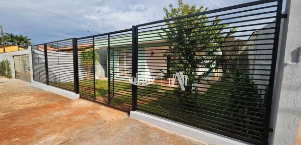 Casa com 3 Quartos para venda ou aluguel, 129m² no Califórnia, Londrina