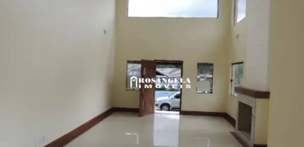 Casa de Condomínio com 3 Quartos para alugar, 222m² no Vargem Grande, Teresópolis