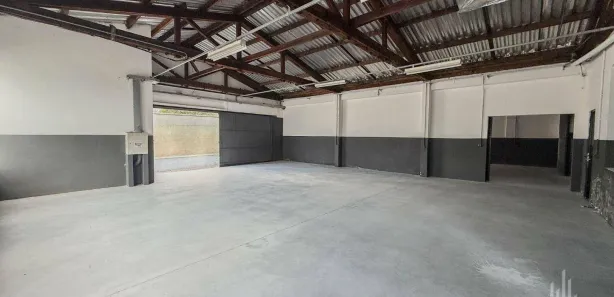 Galpão / Depósito / Armazém para alugar, 500m² no Do Salto, Blumenau