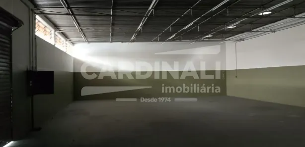 Galpão / Depósito / Armazém para alugar, 326m² no Jardim Santa Lúcia, Araraquara