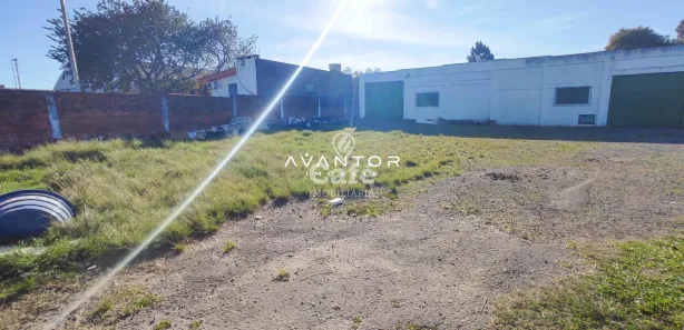 Galpão / Depósito / Armazém à venda, 720m² no Pinheiro Machado, Santa Maria