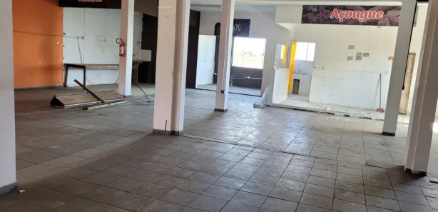 Galpão / Depósito / Armazém para alugar, 180m² no Jardim Sandra Maria, Taubaté