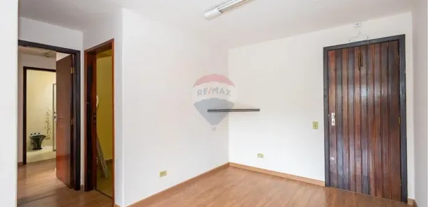 Prédio Inteiro à venda, 490m² no Rebouças, Curitiba