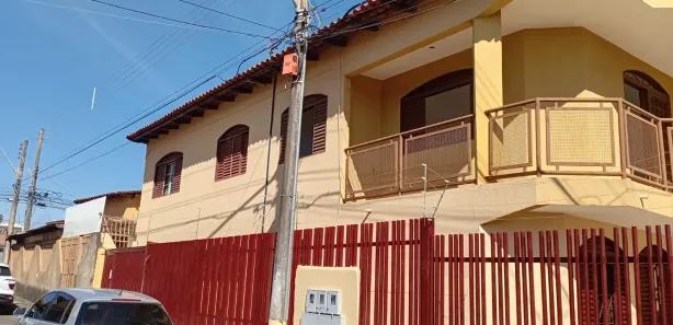 Casa com 5 Quartos à venda, 260m² no Metropolitana, Brasília
