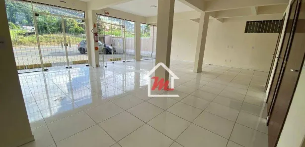 Conjunto Comercial / Sala para alugar, 120m² no Velha Central, Blumenau