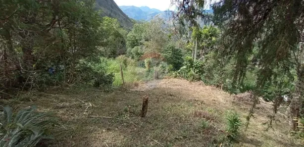 Terreno / Lote / Condomínio à venda, 300m² no Retiro, Petrópolis