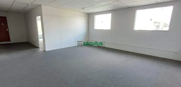 Conjunto Comercial / Sala para alugar, 81m² no Amizade, Jaraguá do Sul