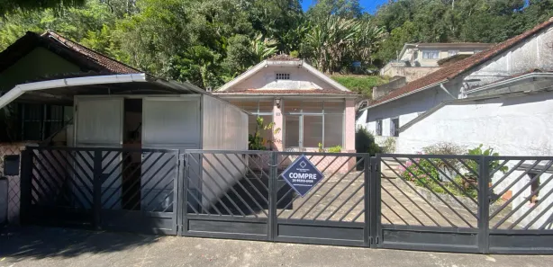 Casa com 4 Quartos à venda, 138m² no Castelanea, Petrópolis