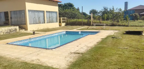 Casa de Condomínio com 2 Quartos para alugar, 200m² no Condomínio Águas da serra, Hidrolândia