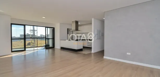 Apartamento com 2 Quartos para alugar, 110m² no Santo Inácio, Curitiba