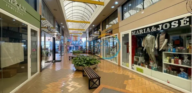 Prédio Inteiro à venda, 1772m² no Centro, Londrina