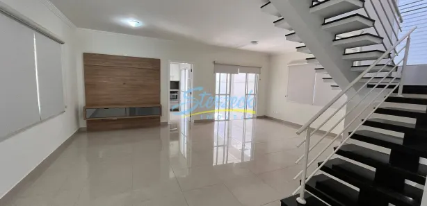 Casa de Condomínio com 3 Quartos para alugar, 225m² no Bosque, Vinhedo