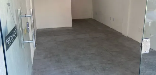 Loja / Salão / Ponto Comercial para alugar, 60m² no Centro, Cabo Frio