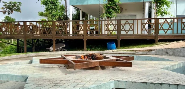 Sobrado com 4 Quartos à venda, 550m² no Abadiânia, Abadiânia