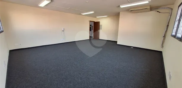 Conjunto Comercial / Sala para alugar, 50m² no Pinheirinho, Vinhedo