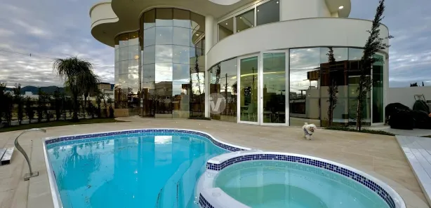 Casa de Condomínio com 3 Quartos à venda, 389m² no Camobi, Santa Maria