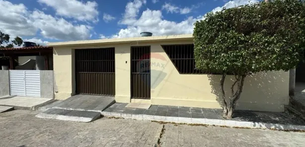 Casa de Condomínio com 2 Quartos à venda, 200m² no Universitário, Caruaru
