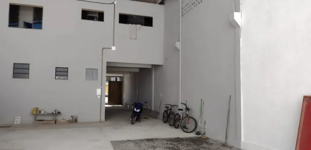 Galpão / Depósito / Armazém para alugar, 260m² no Jardim Caiçara, Cabo Frio