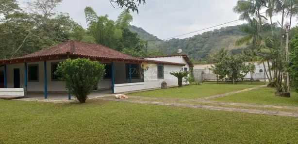 Fazenda / Sítio / Chácara com 6 Quartos à venda, 5000m² no Parada Modelo, Guapimirim