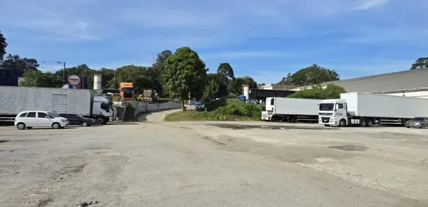à venda, 16514m² no Centro, Embu das Artes