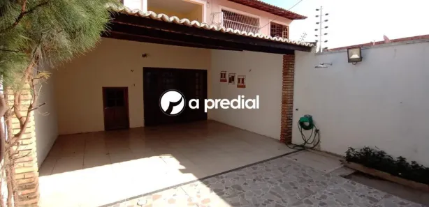Casa com 4 Quartos para alugar, 300m² no Boa Vista-Castelão, Fortaleza