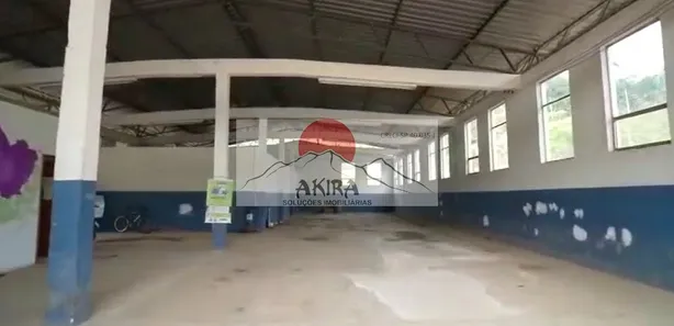Galpão / Depósito / Armazém para alugar, 686m² no Luiz Fagundes, Mairiporã