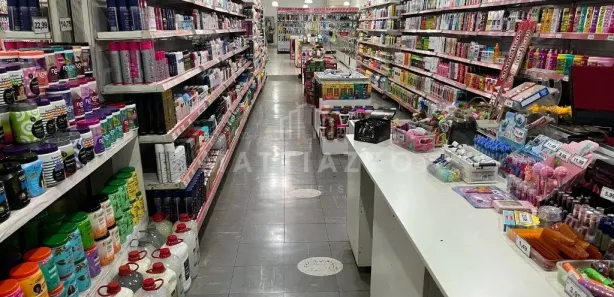 Loja / Salão / Ponto Comercial para alugar, 220m² no Centro, Limeira