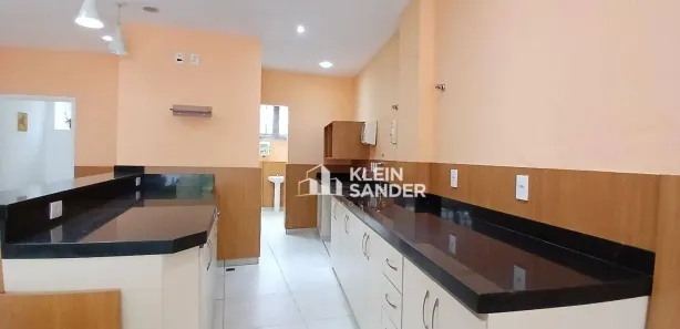 Loja / Salão / Ponto Comercial à venda, 68m² no Centro, Nova Friburgo