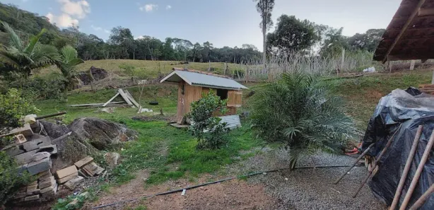 Fazenda / Sítio / Chácara com 2 Quartos à venda, 3000m² no , Águas Mornas
