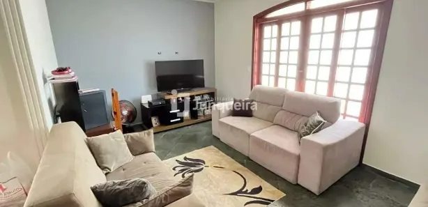 Casa com 3 Quartos para alugar, 215m² no Jardim São Luiz, Piracicaba