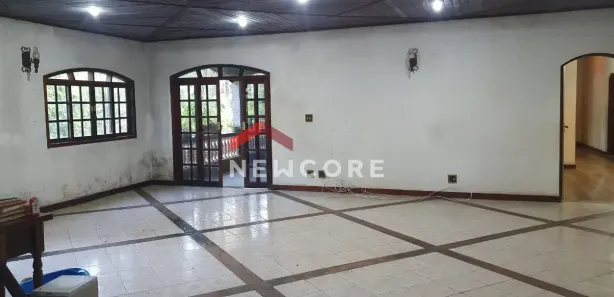 Fazenda / Sítio / Chácara com 4 Quartos à venda, 404m² no Chácaras Copaco, Arujá