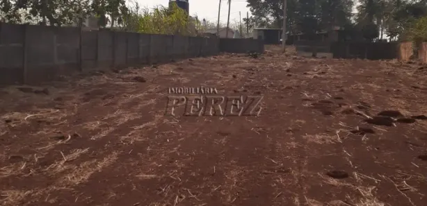 Terreno / Lote / Condomínio à venda, 700m² no , Primeiro de Maio
