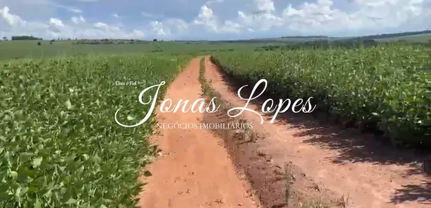 Fazenda / Sítio / Chácara com 3 Quartos à venda, 157m² no , Goioerê