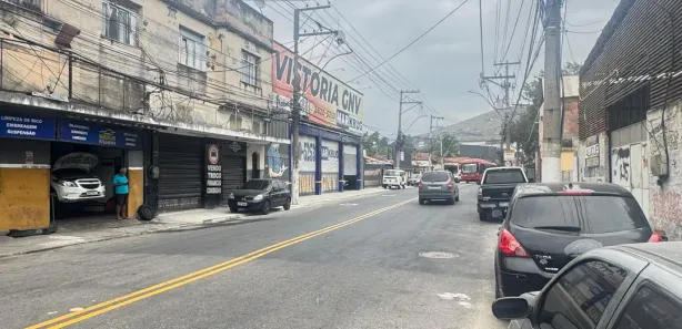 Galpão / Depósito / Armazém para alugar, 200m² no Barreto, Niterói