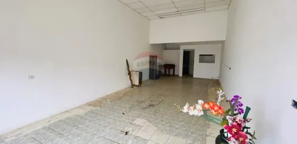 Loja / Salão / Ponto Comercial para alugar, 68m² no Centro, Atibaia
