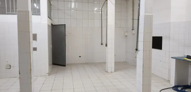 Galpão / Depósito / Armazém para alugar, 180m² no Parque Rincão, Cotia
