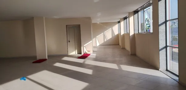 Prédio Inteiro para alugar, 1000m² no Vila Santa Cruz, Duque de Caxias